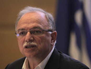 Παπαδημούλης: Ο Βαρουφάκης απλά αυτοπροβάλλεται